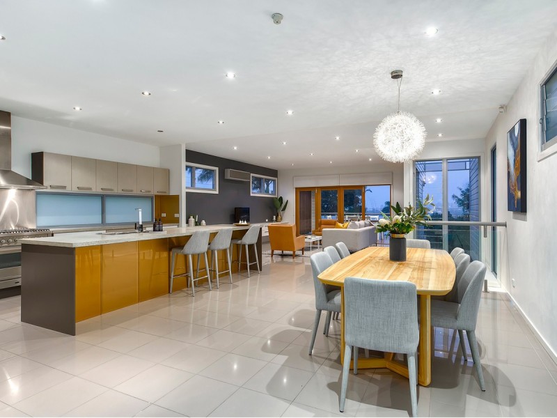 102 Richmond Street, Gordon Park QLD 4031