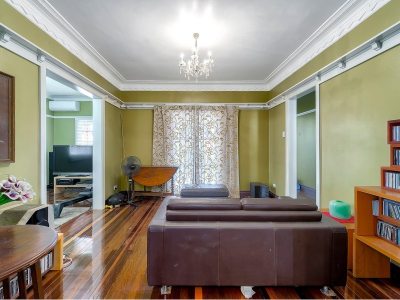 54 Pateena Street, Stafford QLD 4053