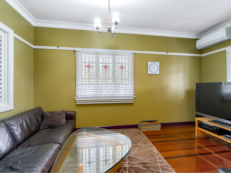 54 Pateena Street, Stafford QLD 4053