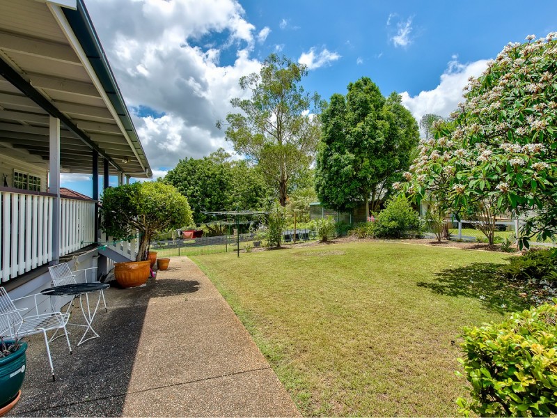 54 Pateena Street, Stafford QLD 4053