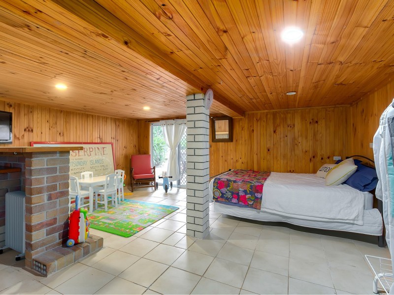 59 Glen Kedron Lane, Kedron QLD 4031