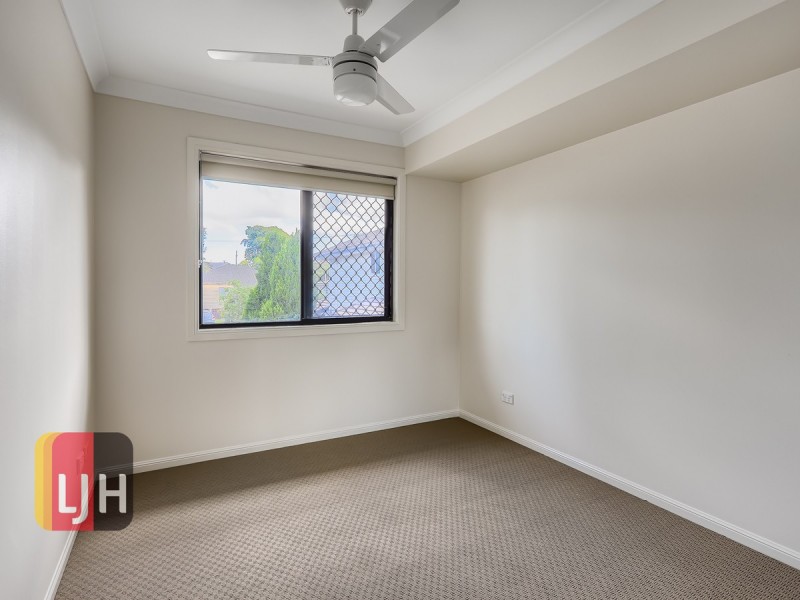 2/11 Cowan Street, Chermside QLD 4032