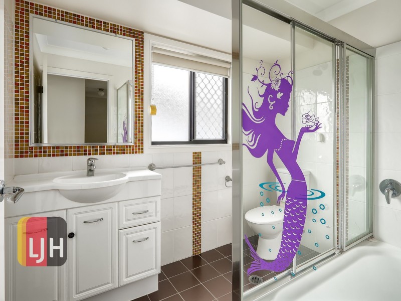 2/11 Cowan Street, Chermside QLD 4032