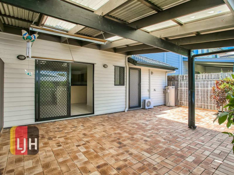 2/11 Cowan Street, Chermside QLD 4032