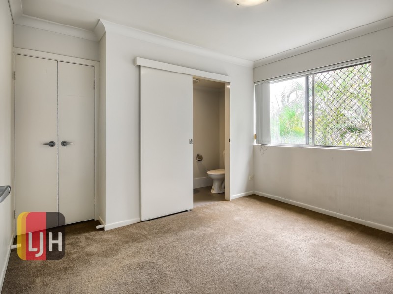 4/15 Nieppe Street, Kedron QLD 4031