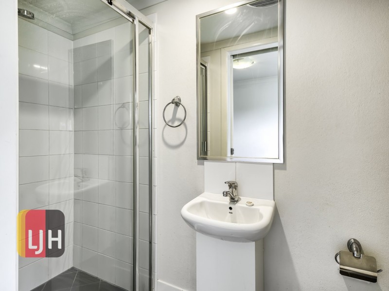 4/15 Nieppe Street, Kedron QLD 4031