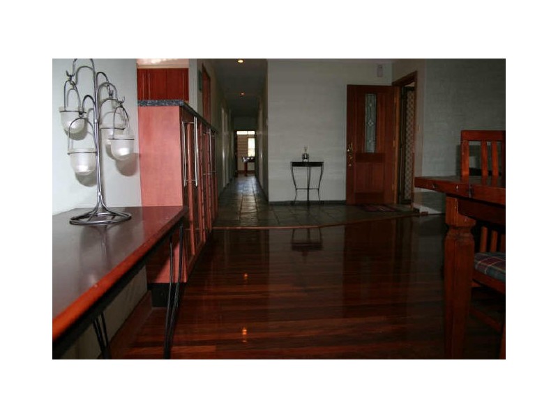 2 Redbourne Street, Chermside West QLD 4032