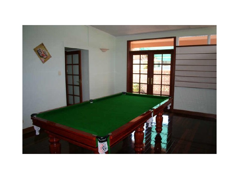 2 Redbourne Street, Chermside West QLD 4032