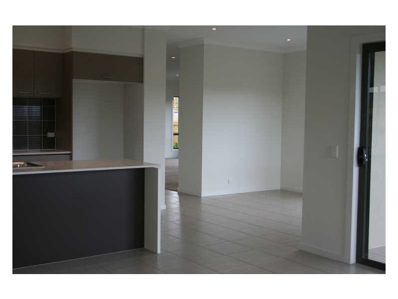 16 Taunton St, Carseldine QLD 4034