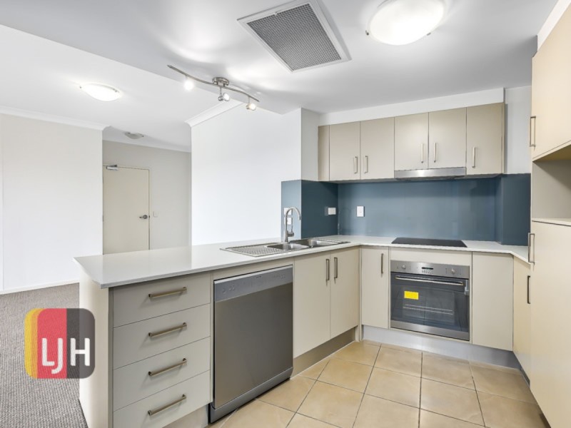 71/51 Playfield Street, Chermside QLD 4032