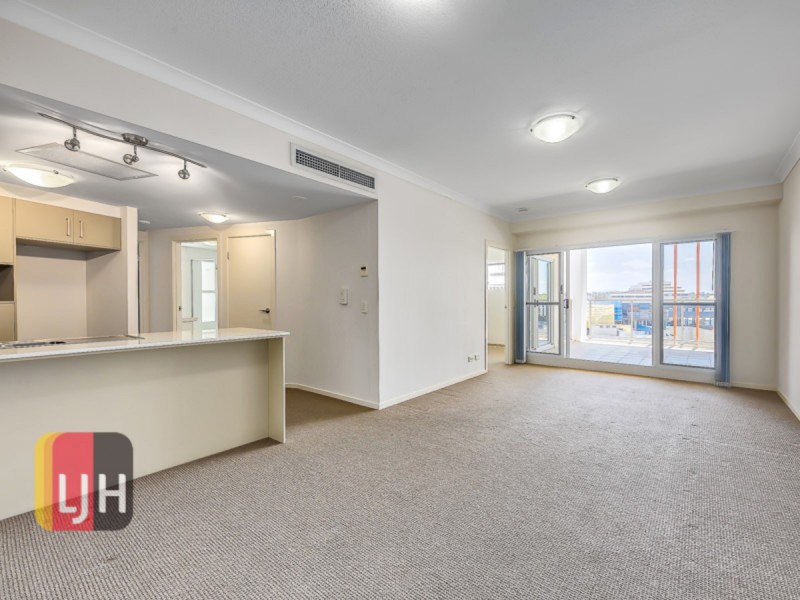 71/51 Playfield Street, Chermside QLD 4032