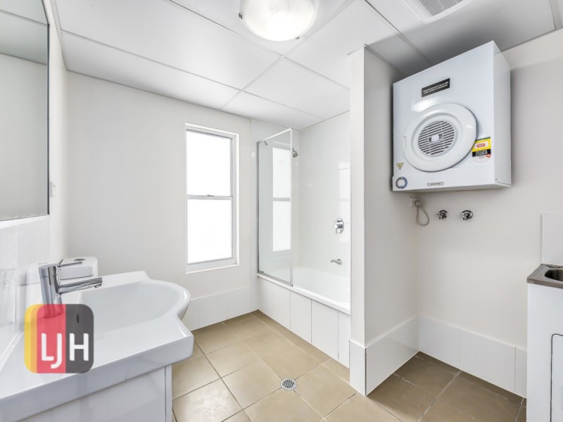 71/51 Playfield Street, Chermside QLD 4032