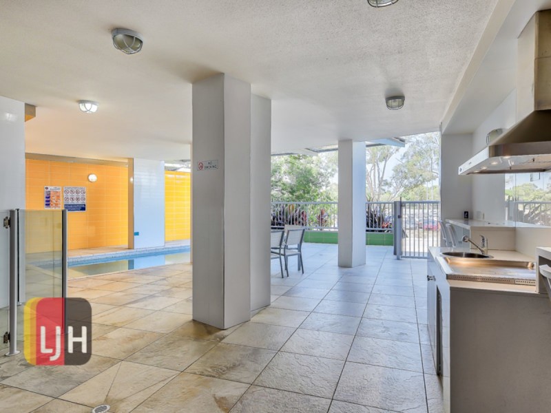 71/51 Playfield Street, Chermside QLD 4032