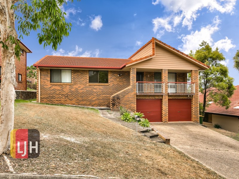 5 Hagman Street, Stafford Heights QLD 4053