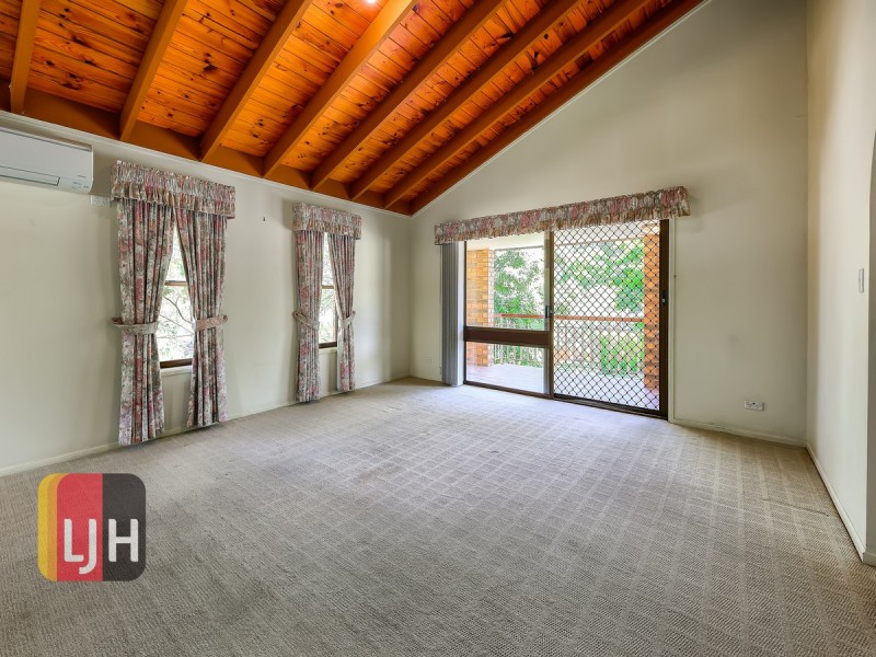 5 Hagman Street, Stafford Heights QLD 4053