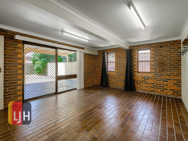 5 Hagman Street, Stafford Heights QLD 4053