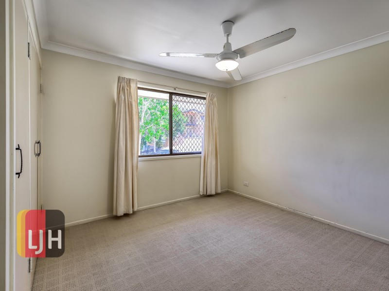 5 Hagman Street, Stafford Heights QLD 4053