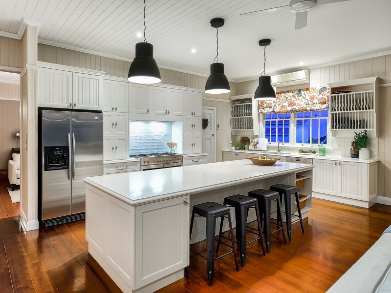 8 Daisy Street, Grange QLD 4051