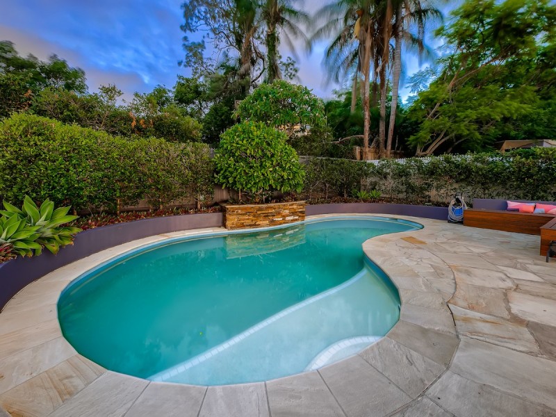 8 Daisy Street, Grange QLD 4051