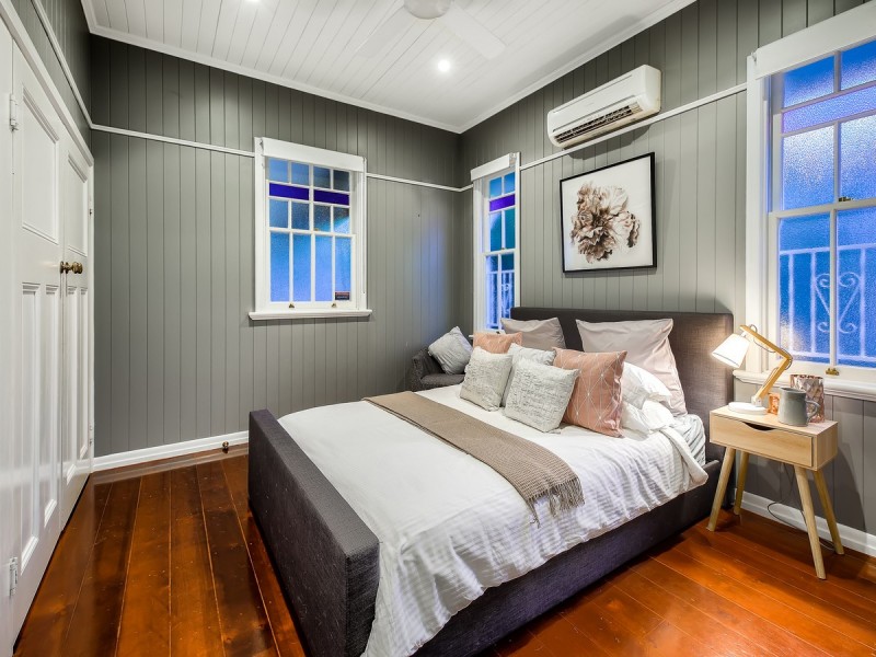 8 Daisy Street, Grange QLD 4051