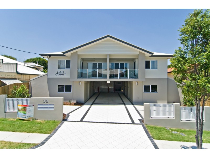 2/35 Hall Street, Chermside QLD 4032