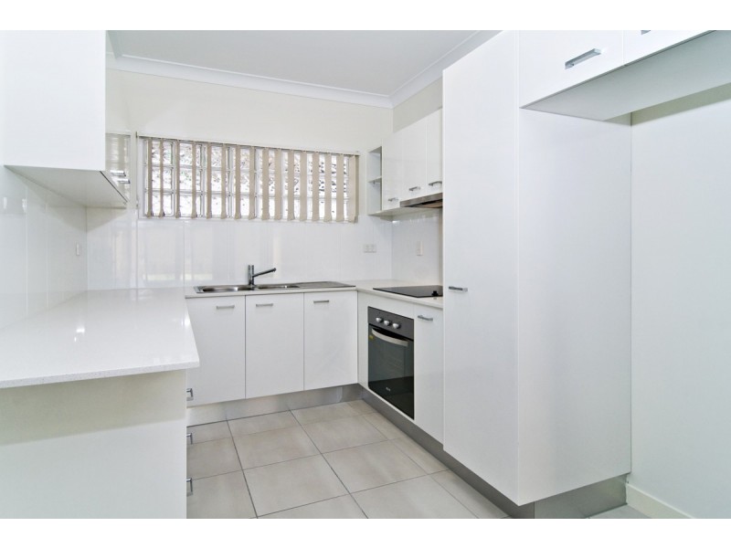 2/35 Hall Street, Chermside QLD 4032