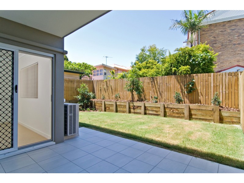 2/35 Hall Street, Chermside QLD 4032