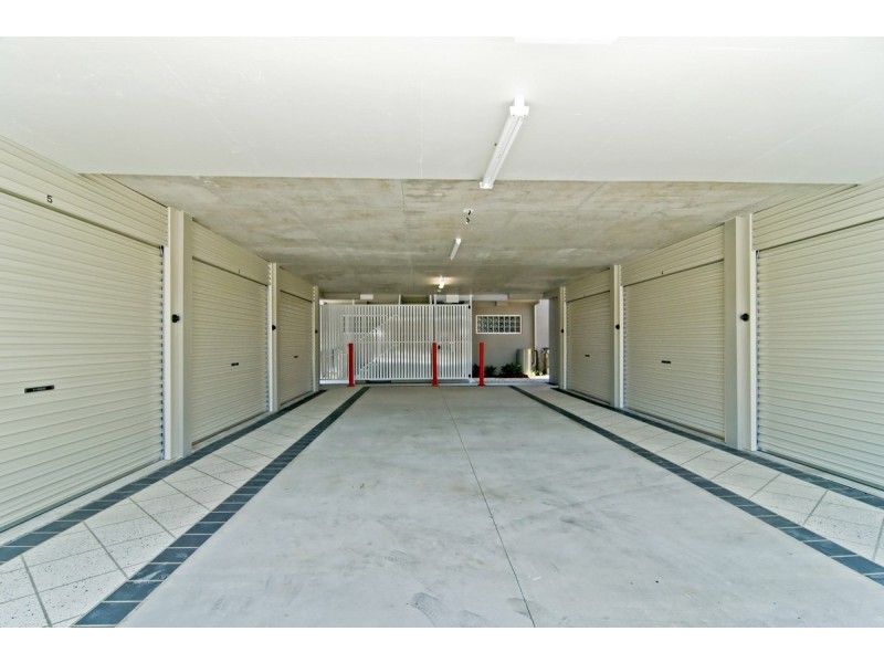 2/35 Hall Street, Chermside QLD 4032