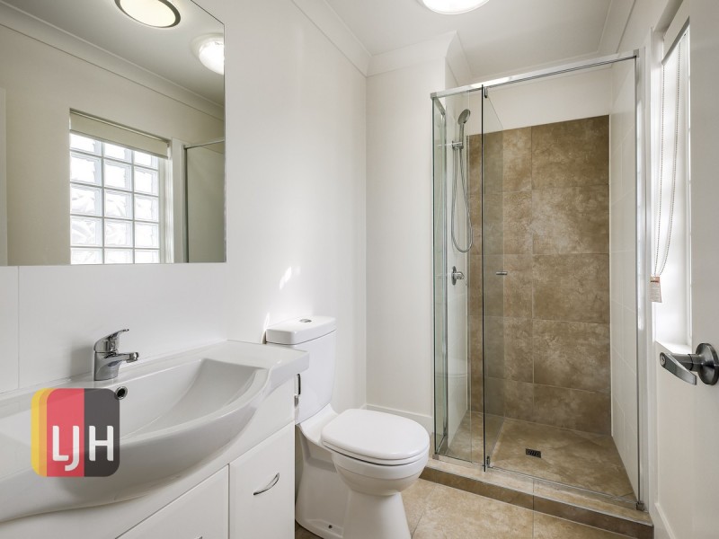 4/108 Broughton Road, Kedron QLD 4031