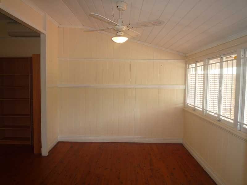 23 Gilbert Road, Windsor QLD 4030
