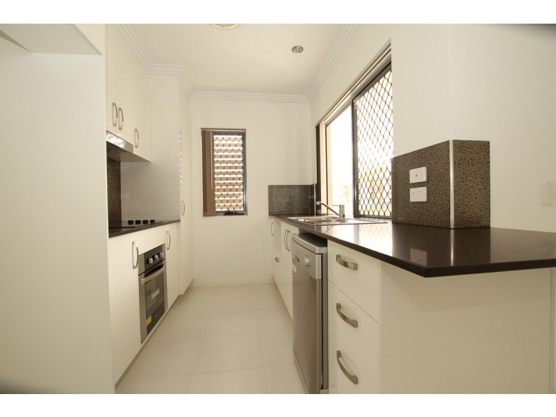 2/3 Rowell Street, Zillmere QLD 4034