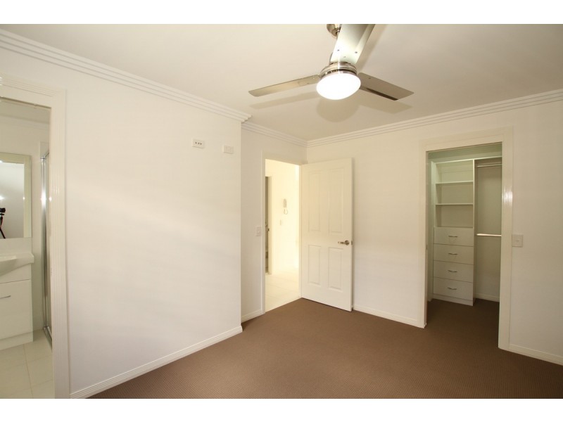 2/3 Rowell Street, Zillmere QLD 4034