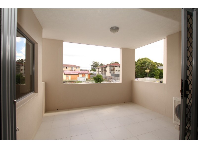 2/3 Rowell Street, Zillmere QLD 4034