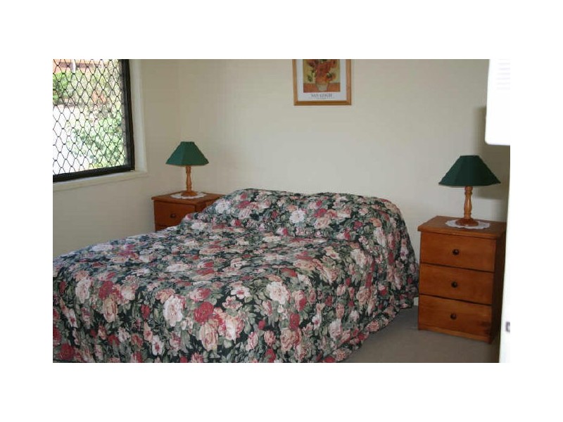 5 Hagman Street, Stafford Heights QLD 4053