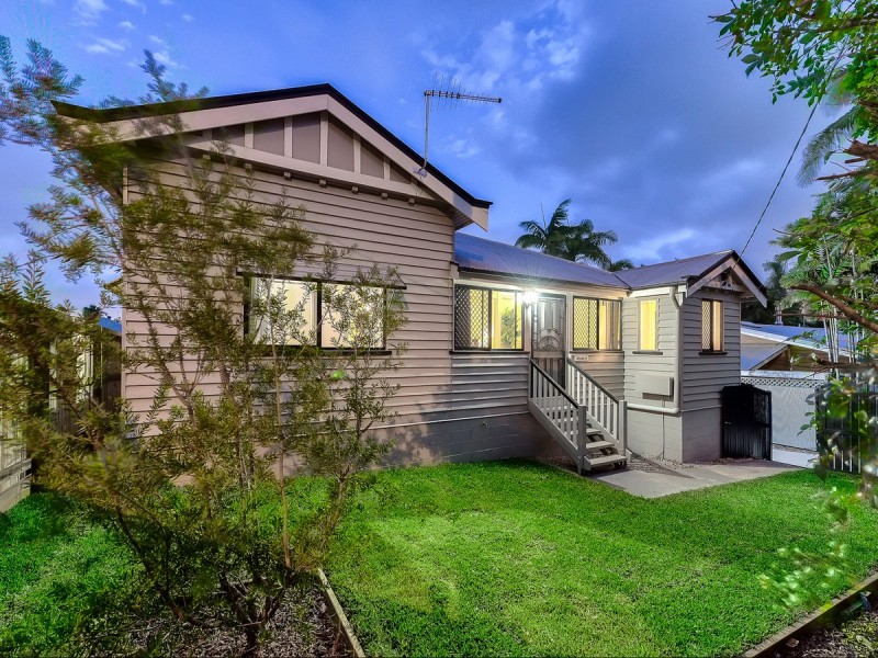29 Spence Road, Wavell Heights QLD 4012