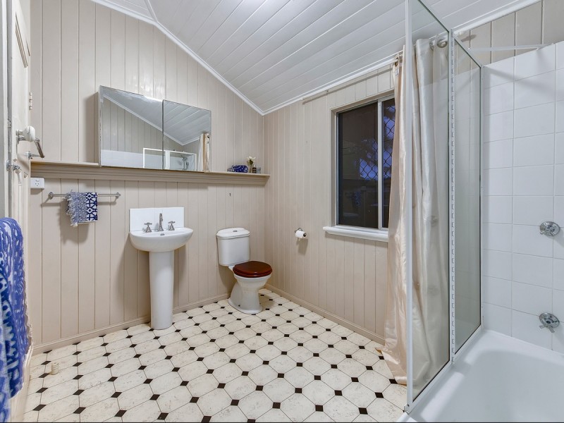 29 Spence Road, Wavell Heights QLD 4012