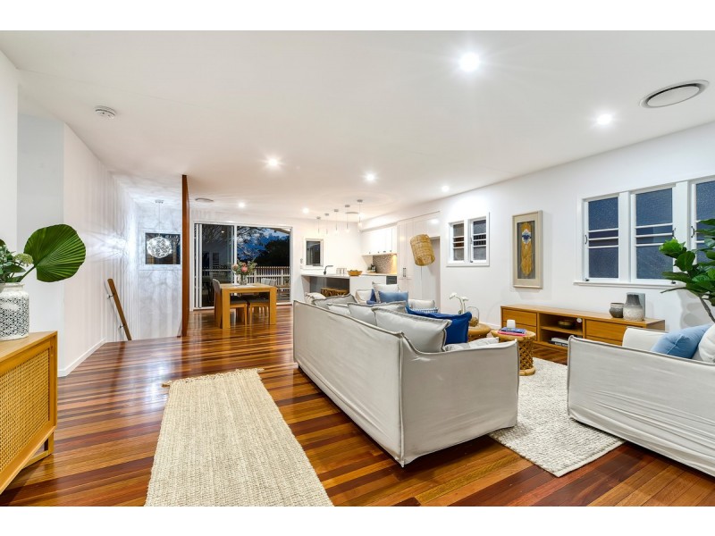 20 Dunedoo Street, Stafford QLD 4053