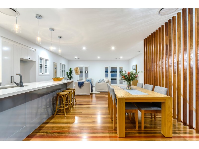 20 Dunedoo Street, Stafford QLD 4053