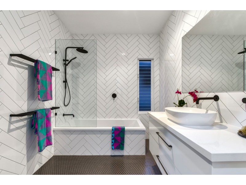 20 Dunedoo Street, Stafford QLD 4053