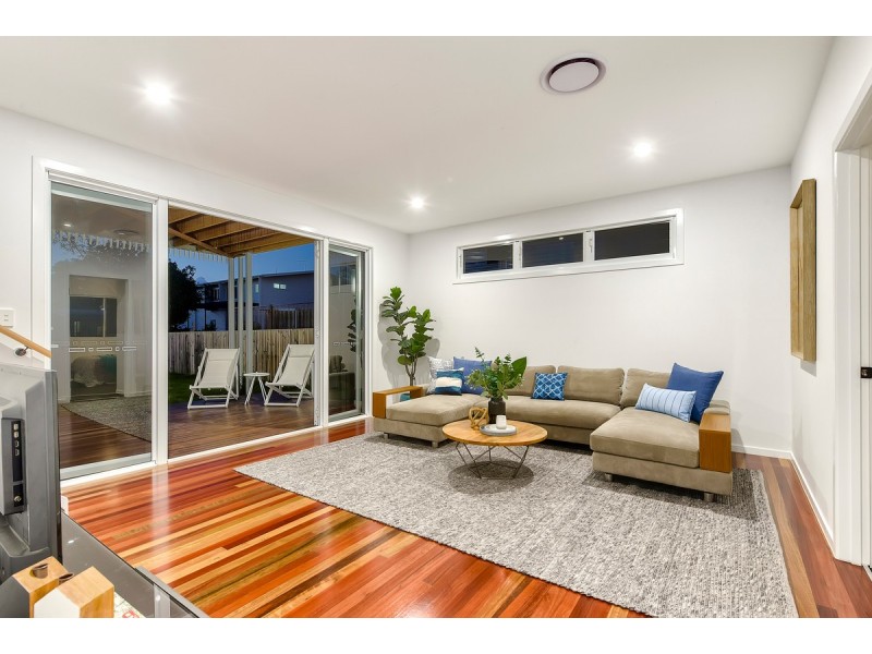 20 Dunedoo Street, Stafford QLD 4053