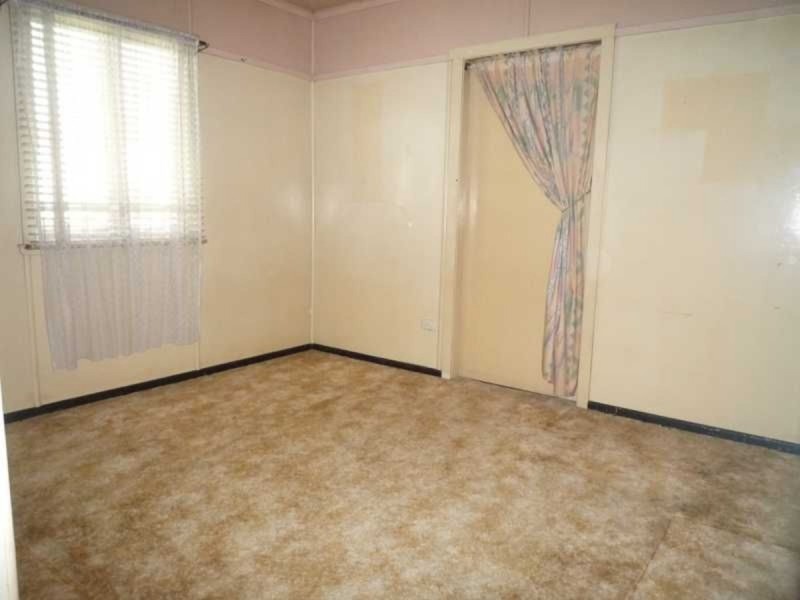 18 Almond Street, Nundah QLD 4012