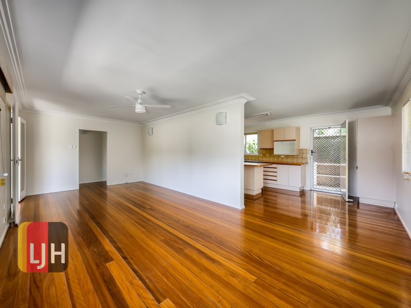 25 Doulton Street, Stafford Heights QLD 4053