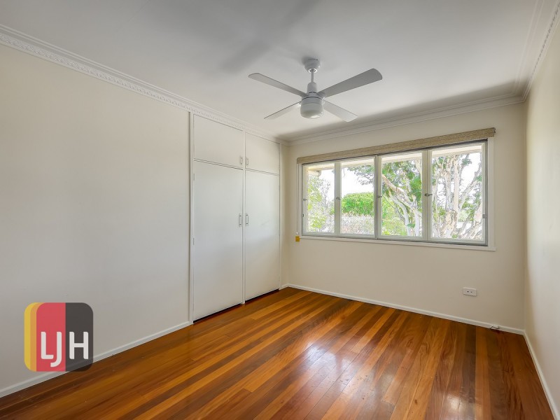 25 Doulton Street, Stafford Heights QLD 4053