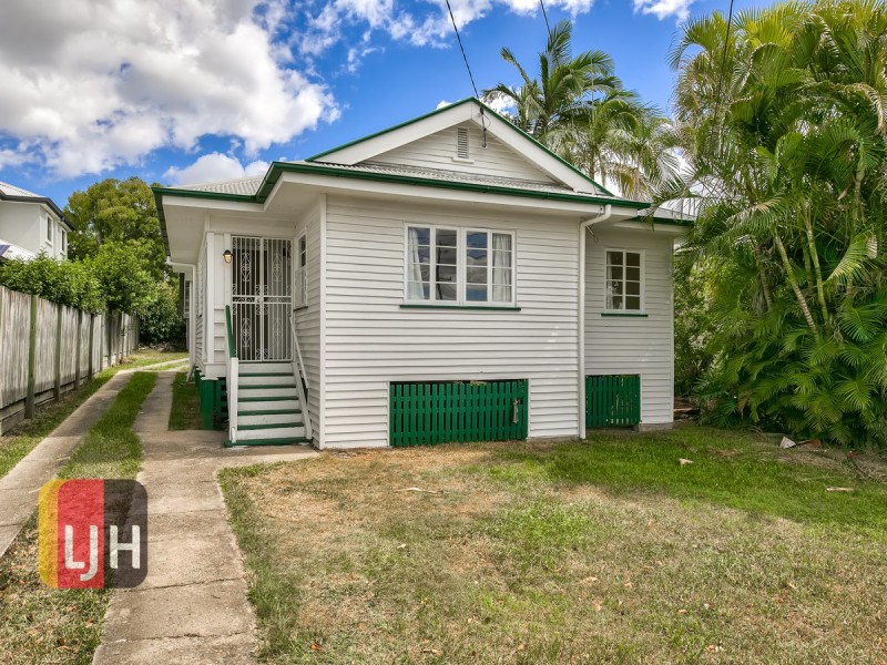 84 Wallace Street, Chermside QLD 4032