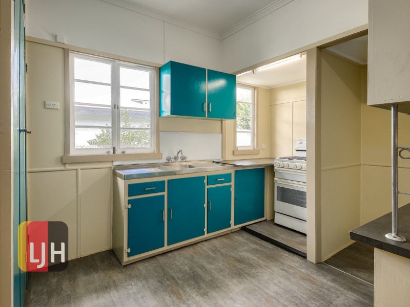 84 Wallace Street, Chermside QLD 4032