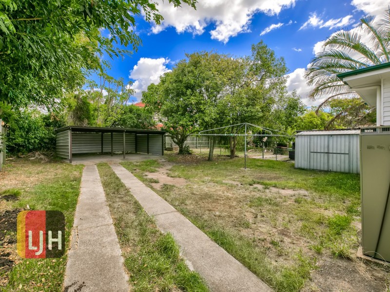 84 Wallace Street, Chermside QLD 4032