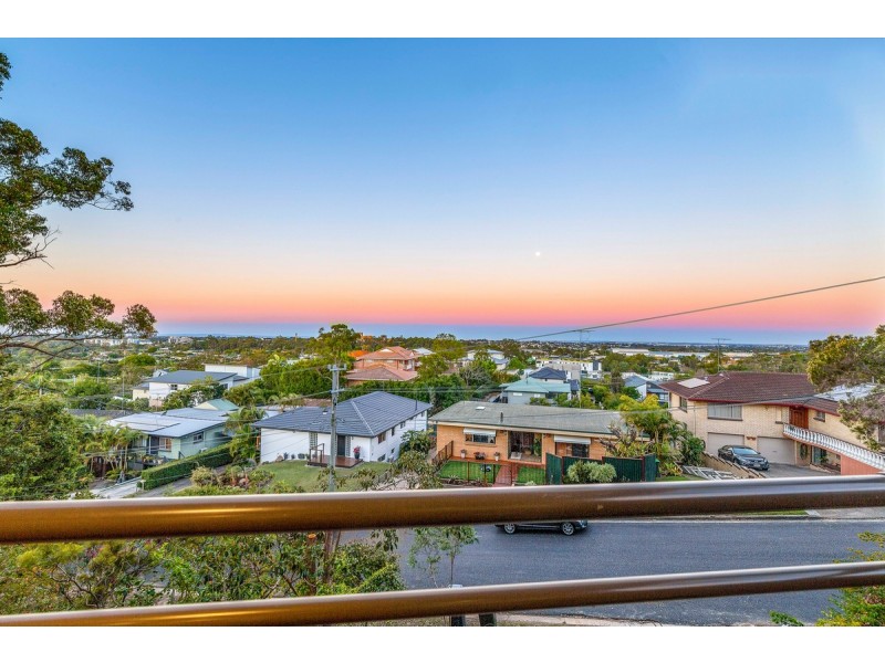 24 Belfort Street, Stafford Heights QLD 4053