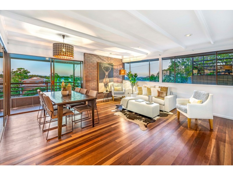 24 Belfort Street, Stafford Heights QLD 4053