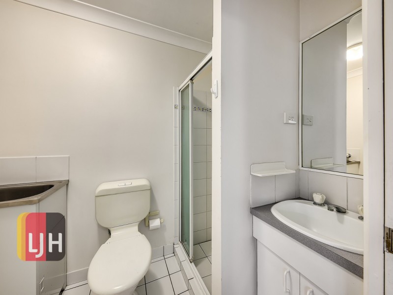 11/3 Collins Street, Nundah QLD 4012