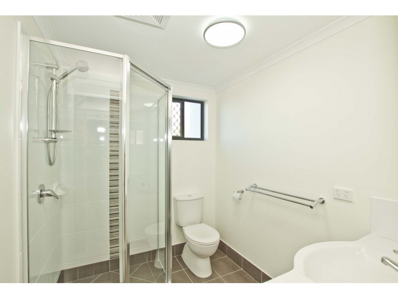 Unit 4/5 Binkar Street, Chermside QLD 4032